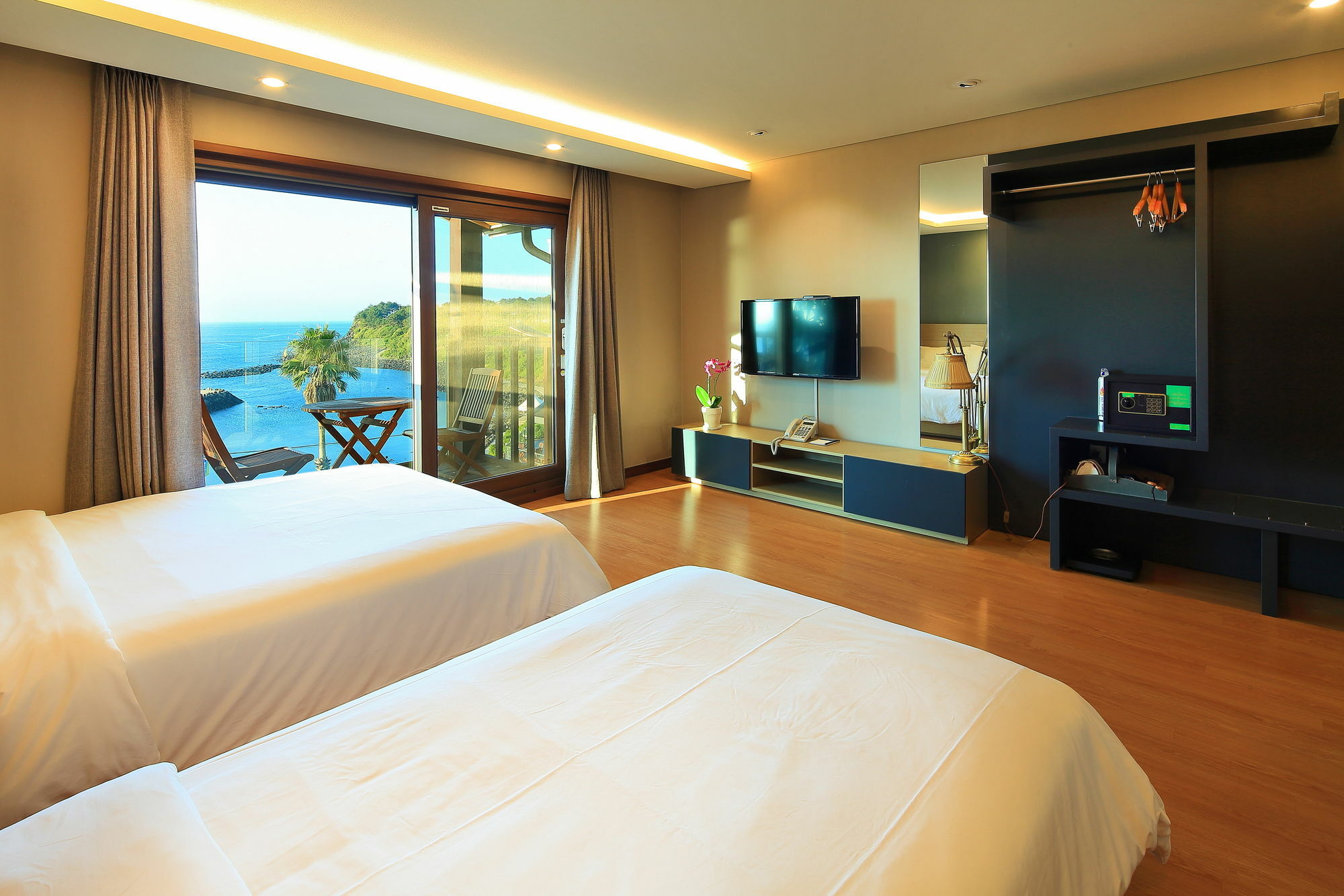 แอมเบอร์ เฮ้าส์ เชจู Villa Haga-ri  ภายนอก รูปภาพ