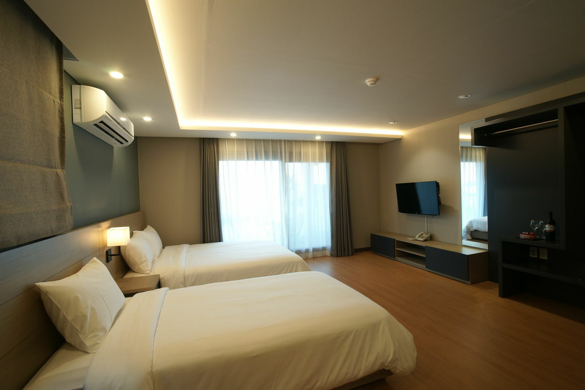 แอมเบอร์ เฮ้าส์ เชจู Villa Haga-ri  ภายนอก รูปภาพ